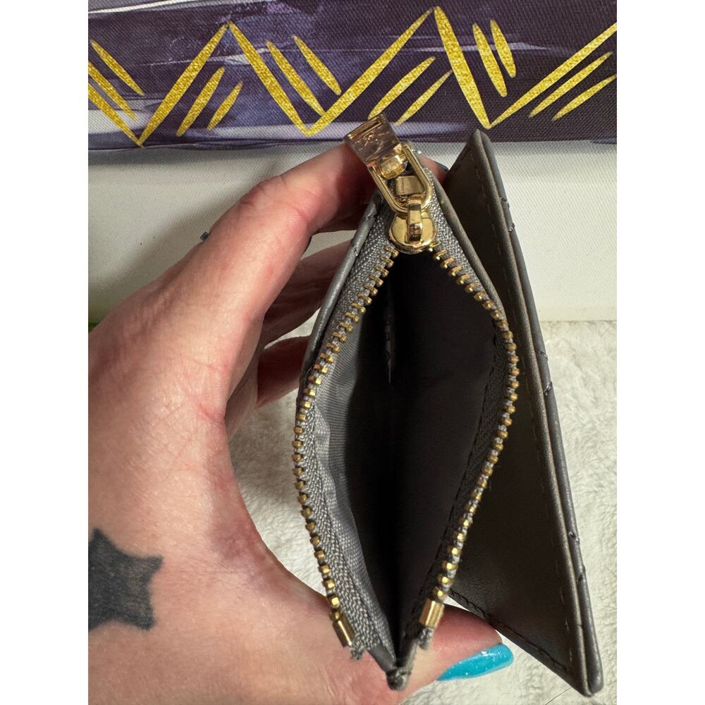 NWOT Badgley Mischka Short Card Wallet - Picture 4 of 4